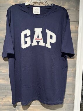 NWT GAP Navy Short-Sleeve Logo Tee with White Letters XL